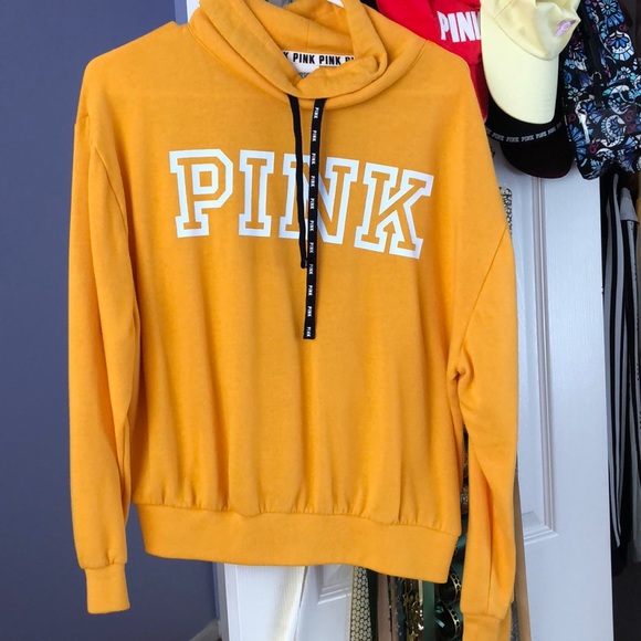 PINK gold crewneck sweater - Picture 1 of 1
